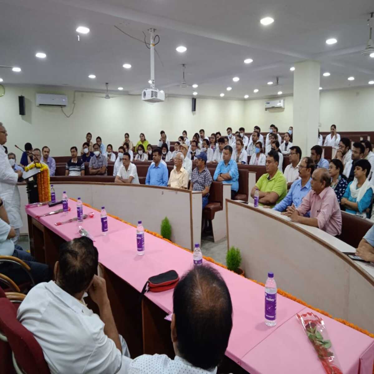 गोपाल नारायण सिंह विश्वविद्यालय