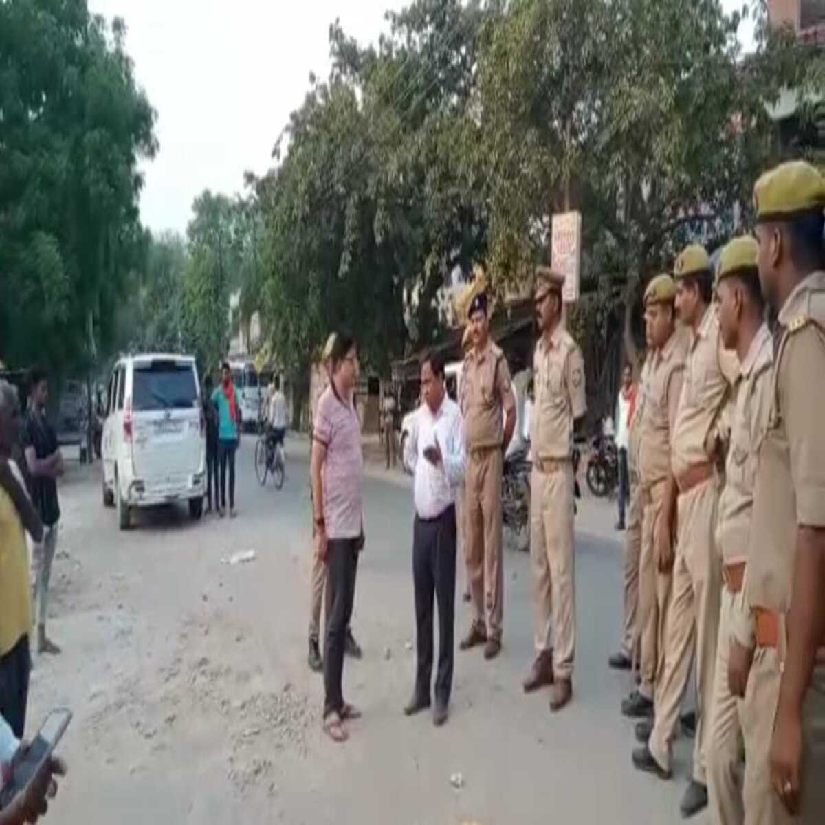 चंदौली: अतिक्रमणकारियों पर चला