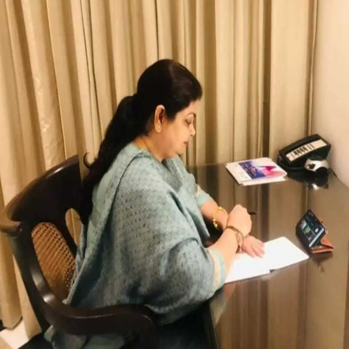 चंदौली: कई बार टिकट