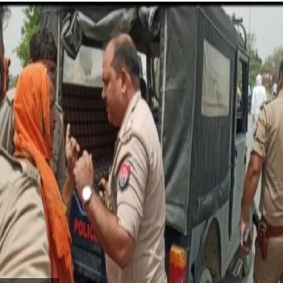 चंदौली: तेज रफ्तार ट्रक