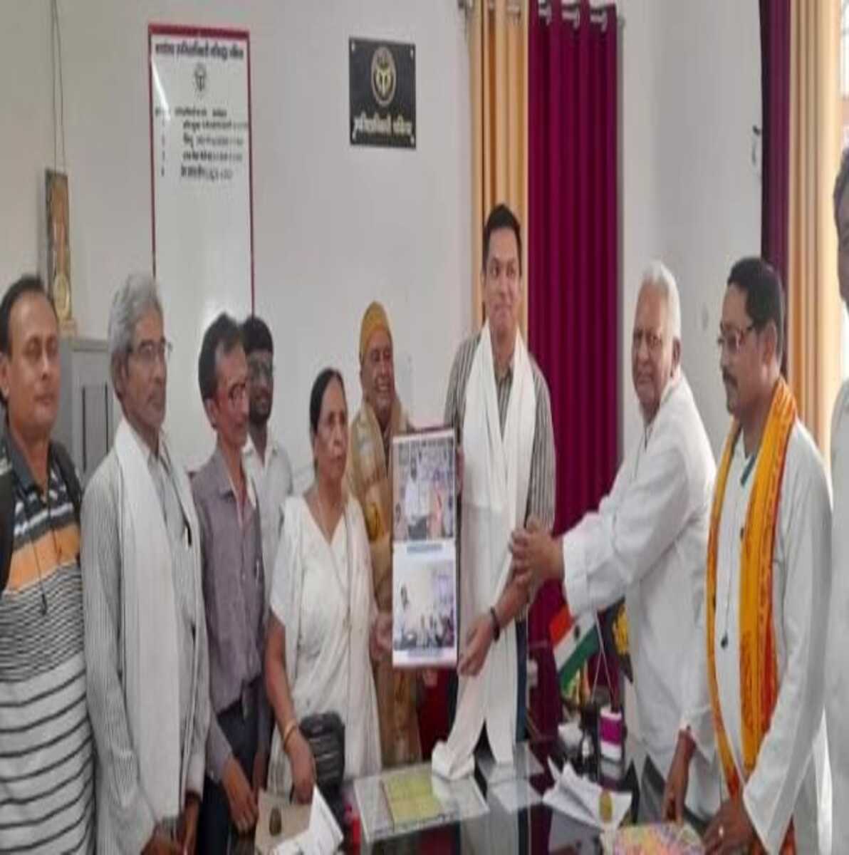 निराश्रित एवं असहाय बुजुर्गों