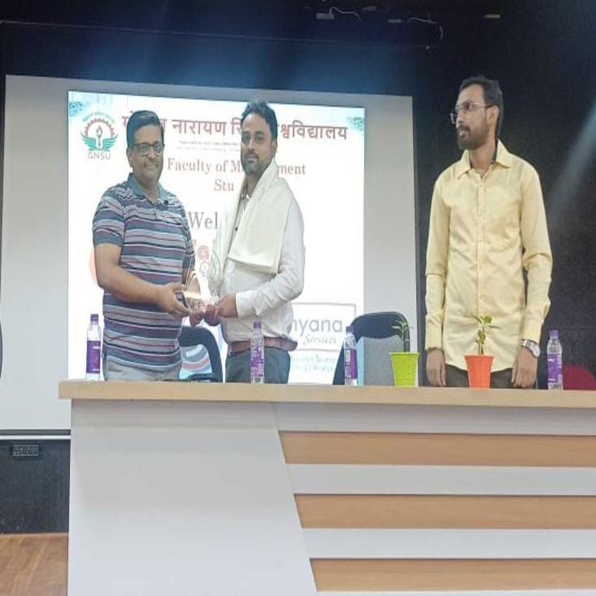 रोहतास: गोपाल नारायण सिंह