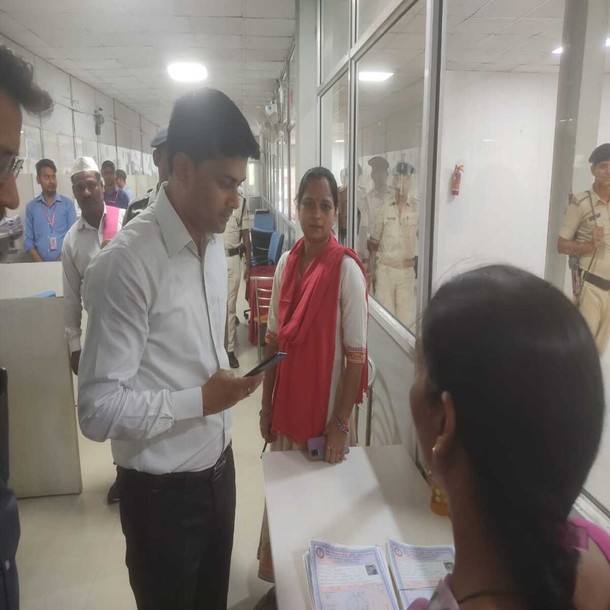रोहतास: जिलाधिकारी ने निबंधन