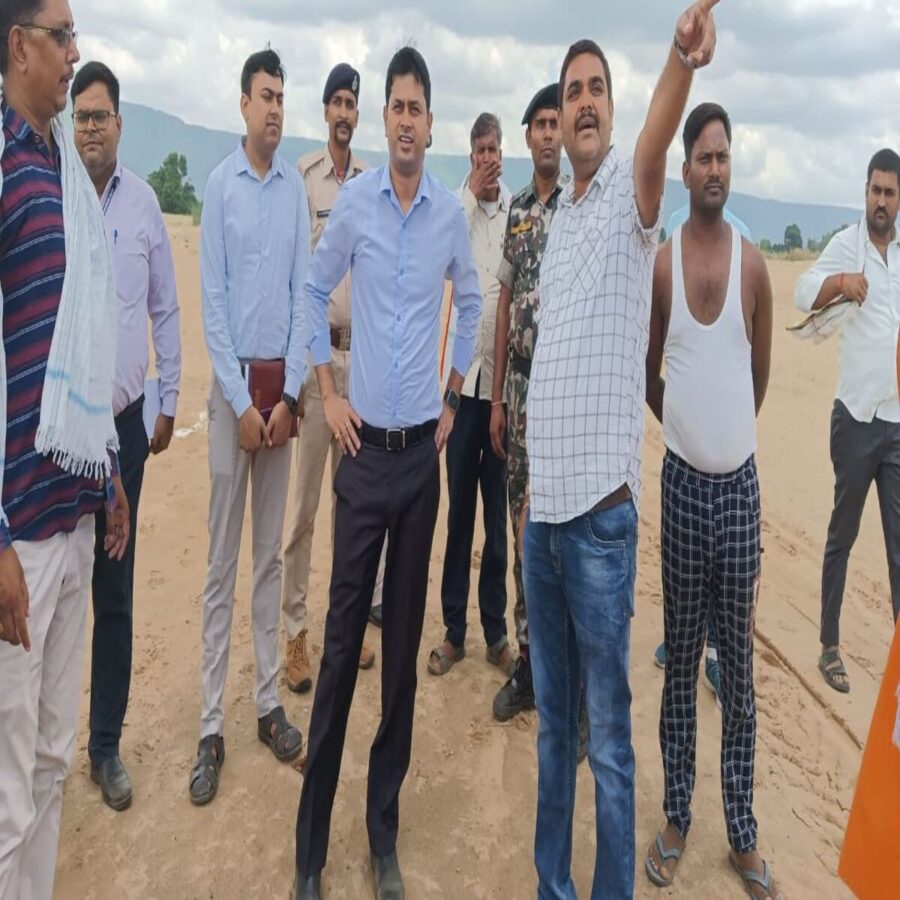 रोहतास: जिलाधिकारी धर्मेन्द्र कुमार