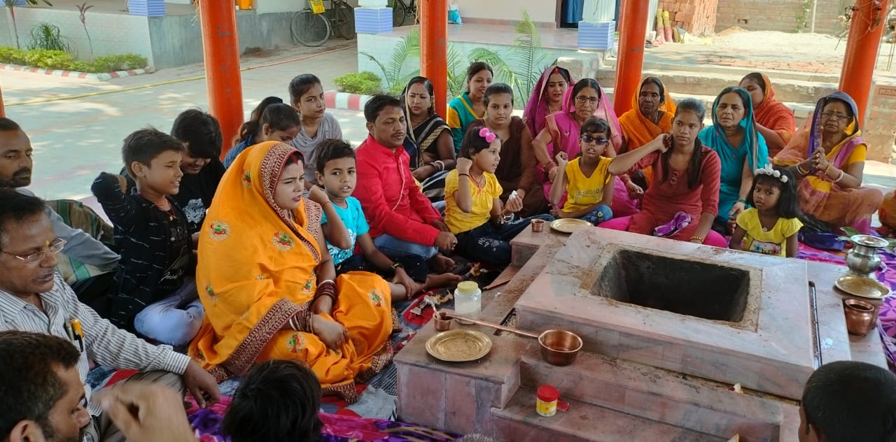 वेद पढ़ना सुनना और