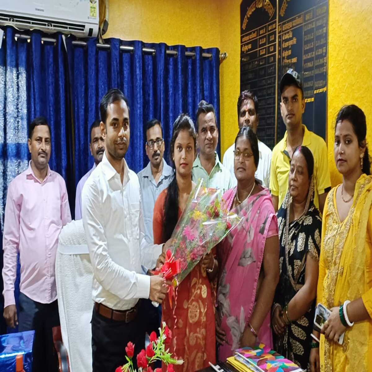 रोहतास: पुलिस से दरोगा