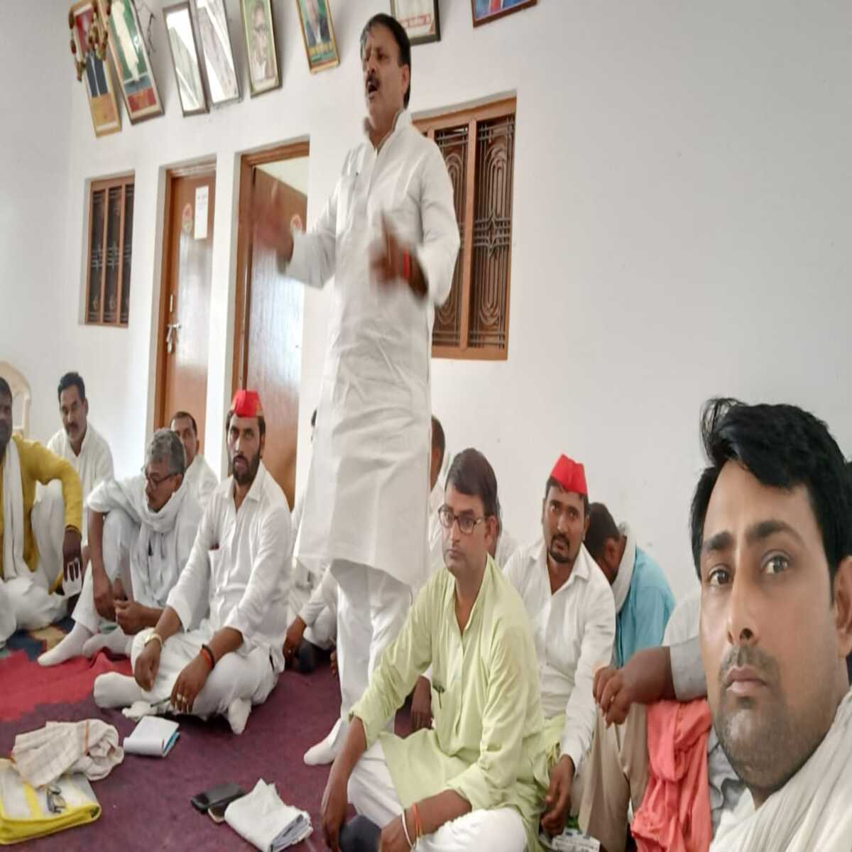 गाजीपुर: अध्यक्ष राजेंद्र यादव