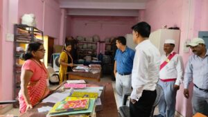 रोहतास: अचानक पहुचे जिलाधिकारी