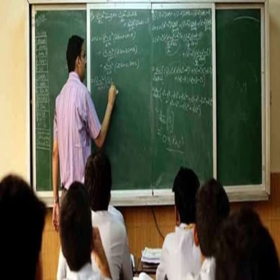 रोहतास: जिलाधिकारी के निरीक्षण