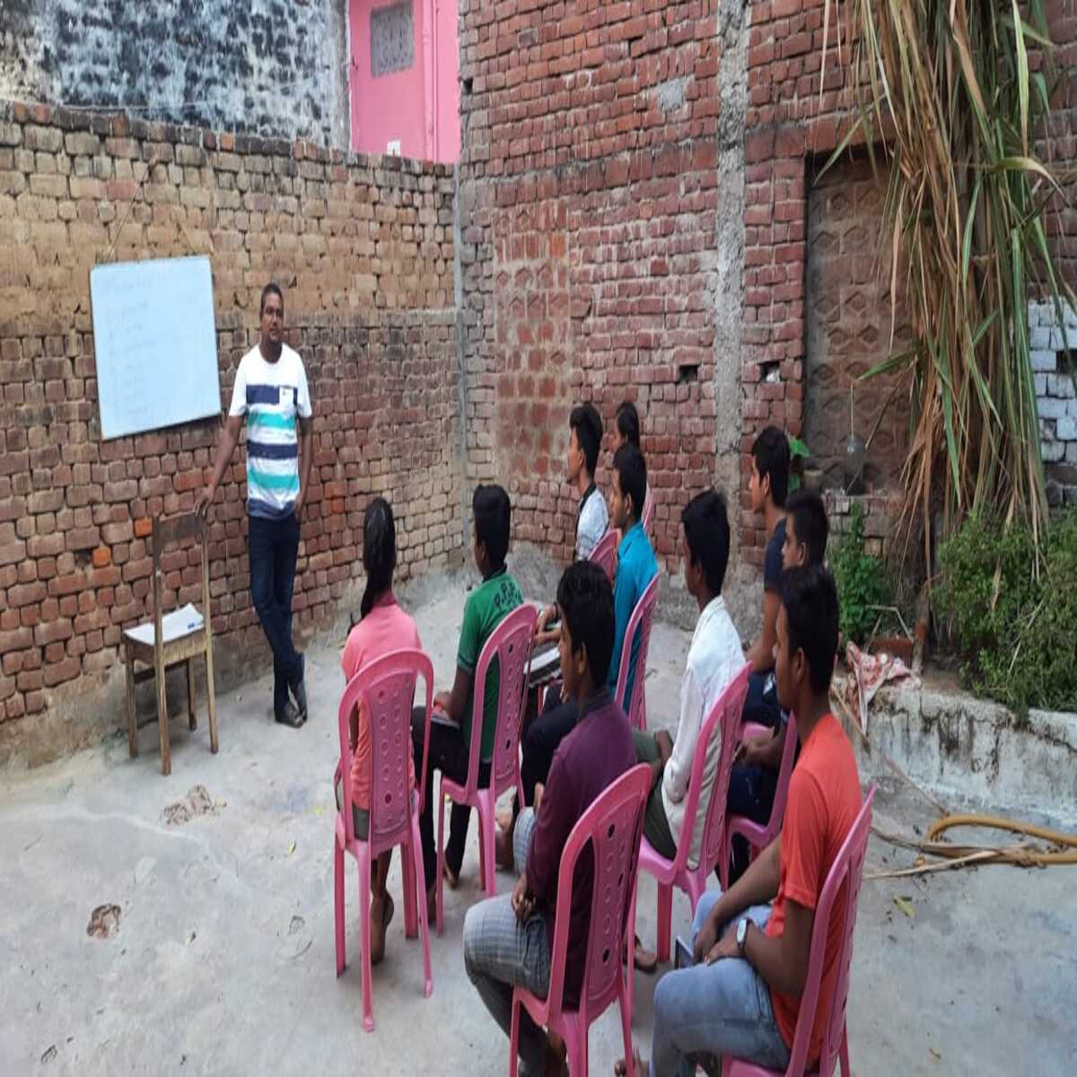 इंजीनियर की पाठशाला में