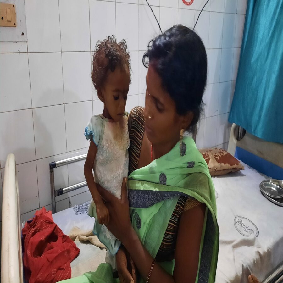भर्ती बच्चों के साथ