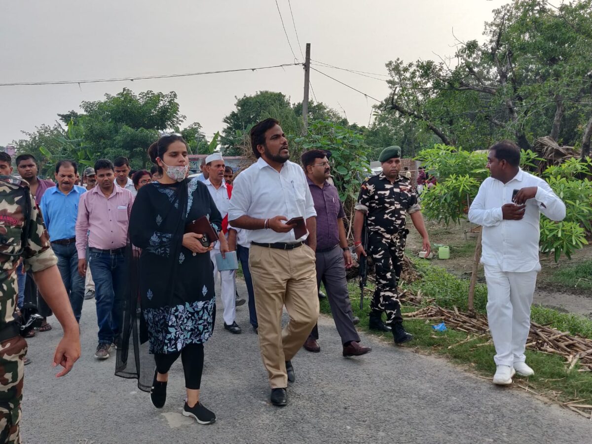 डीएम यशपाल मीणा ने
