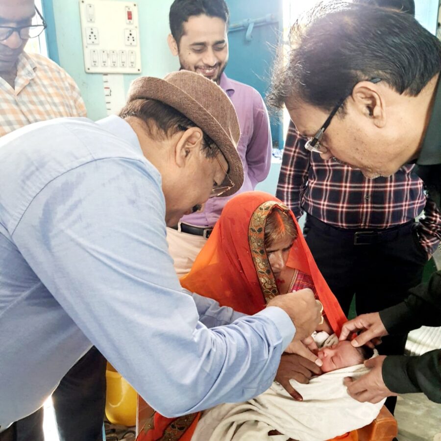 सिविल सर्जन ने पोलियो