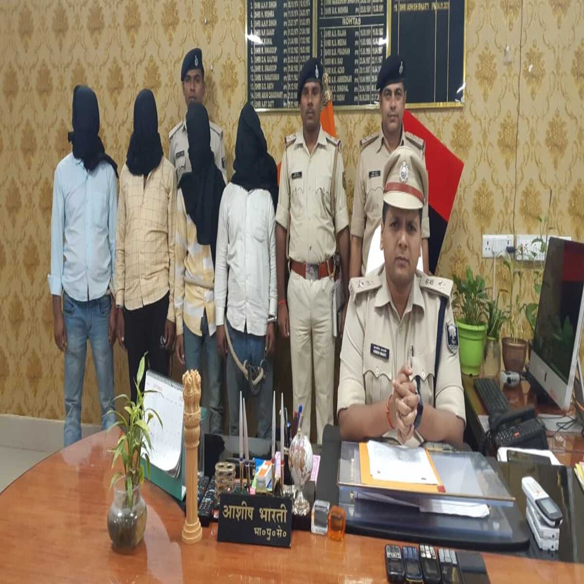 पुलिस ने कार्रवाई करते