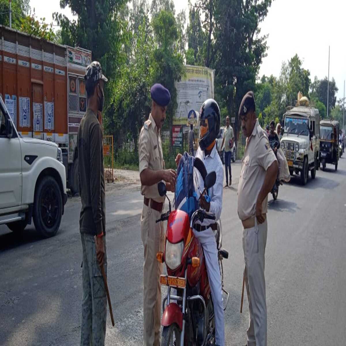 नगर थाना के समीप