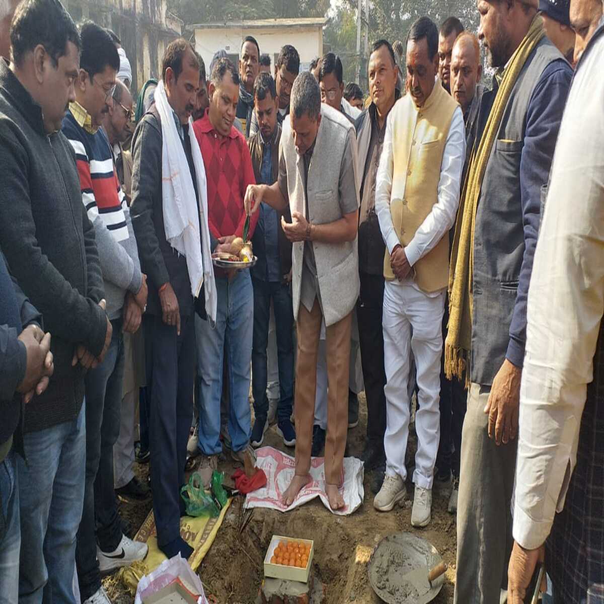 30 बेड के अस्पताल