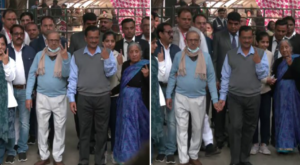 अरविंद केजरीवाल ने परिवार के साथ