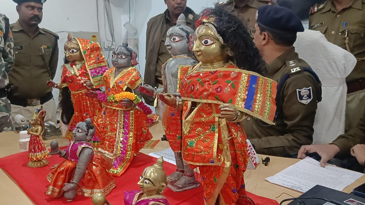 अष्टधातु की 7 मूर्तियां