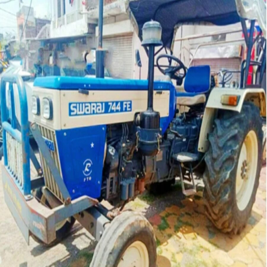धान लदा ट्रैक्टर चोरों