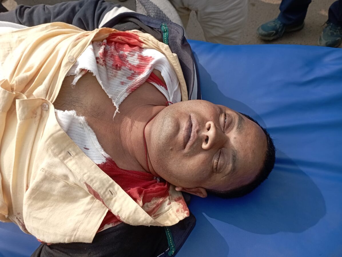दिनदहाड़े मुखिया के मर्डर