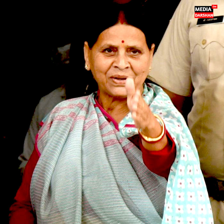 राबड़ी देवी ने तेजस्वी