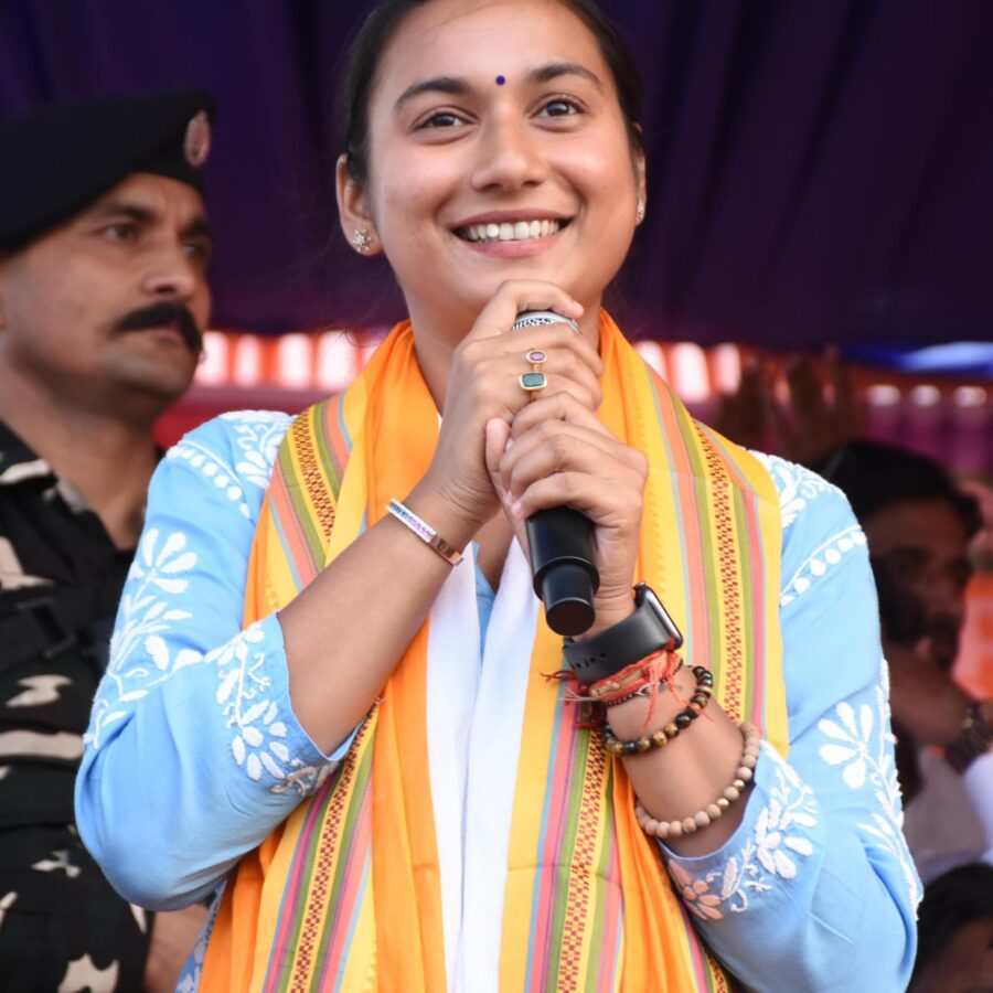 सांसद शांभवी चौधरी